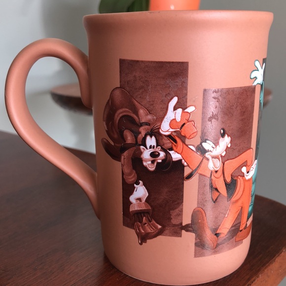 Goofy Mug by: Walt Disney - Picture 3 of 7
